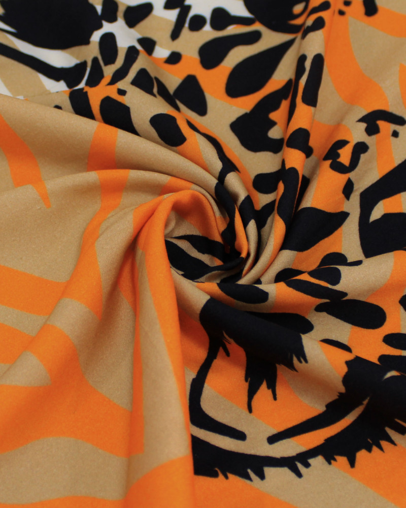 Tecido Viscose Italiano Macro Onças e Animal Print em Listras Preto, Laranja e Bege