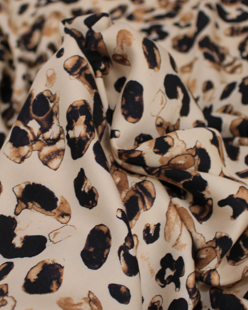 Tecido Viscose Italiano Animal Print Tons de Marrom e Nude