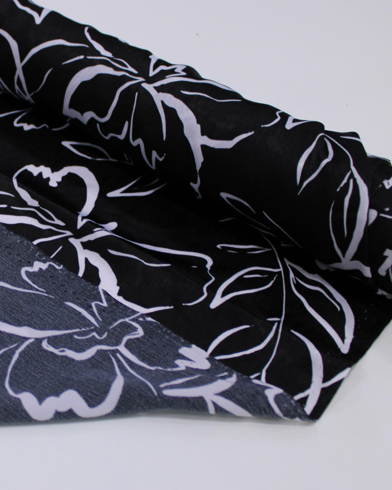 Tecido Crepe Silk Italiano Rascunho Floral Branco e Preto