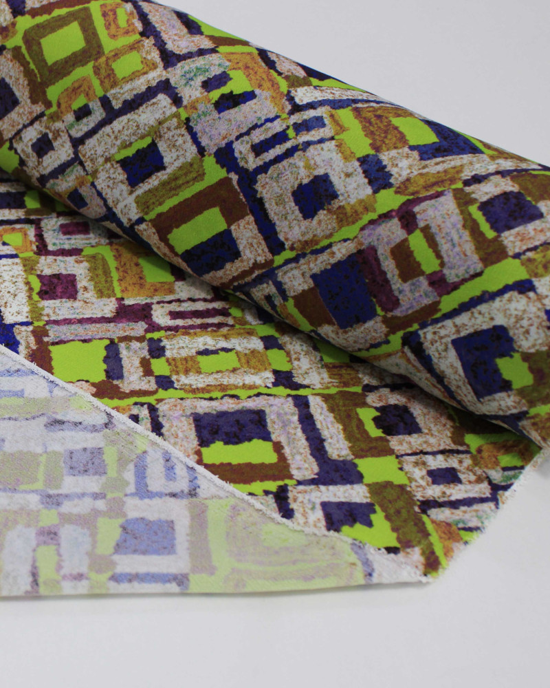 Tecido Crepe Koshibo Leve Italiano Geométrico Irregular Colorido