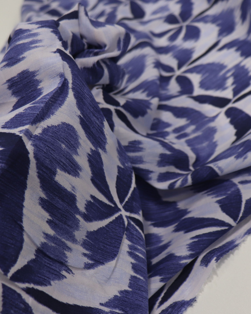 Tecido Cambraia de Algodão Coqueiros em Desfoque Tons de Azul