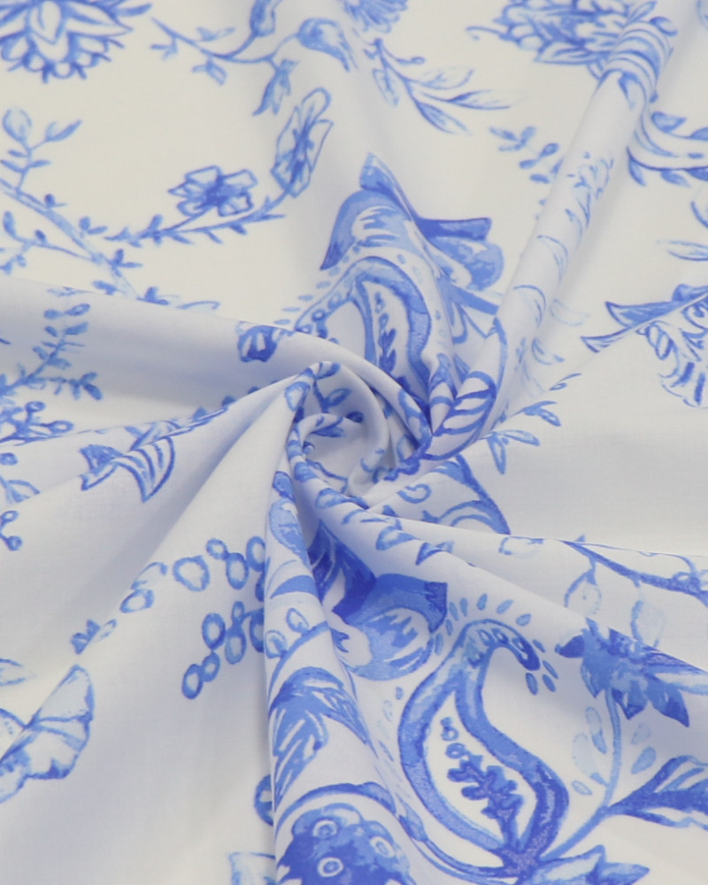 Tecido Cambraia de Algodão Ramos em Cashmere Branco e Azul