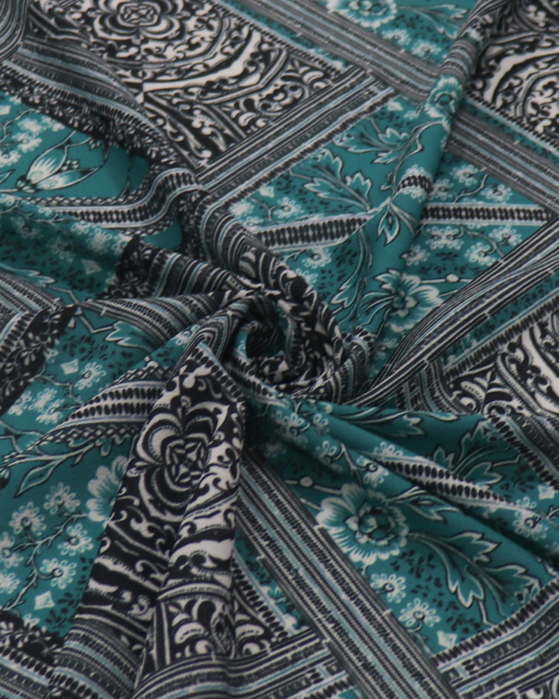 Tecido Crepe Bubble Multi Estampado Preto e Verde Tifany