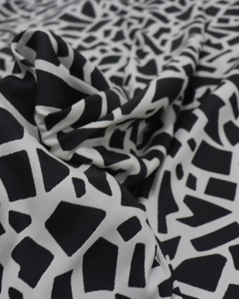 Tecido Microfibra Italiano Dupla Face Animal Print Geométrico P/B