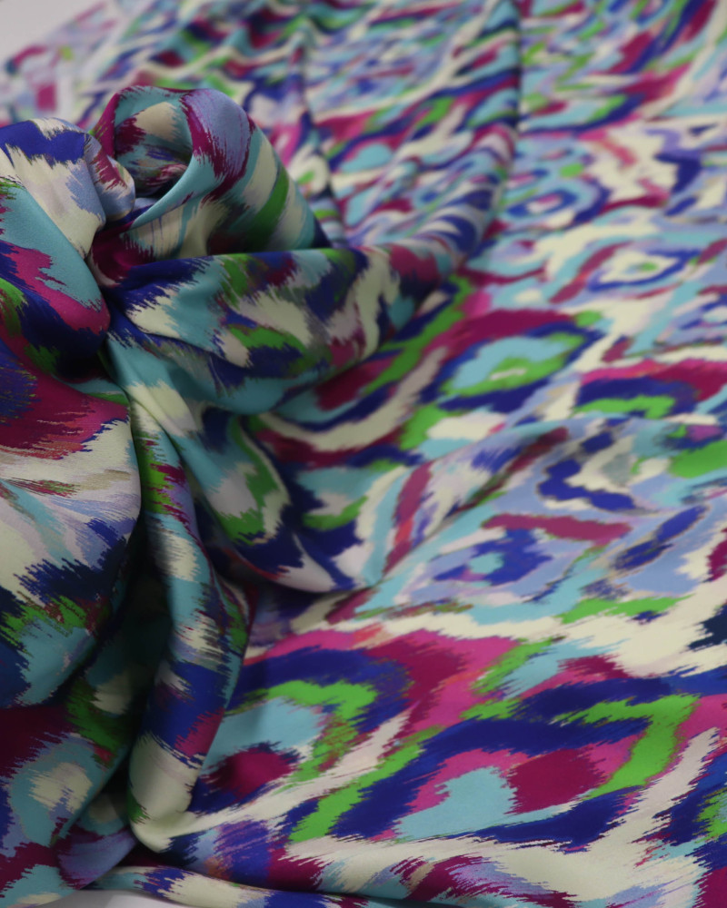 Tecido Crepe Silk Italiano Estampa Étnica Colorido e Creme