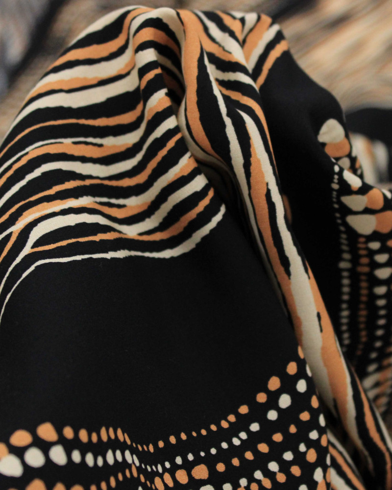 Tecido Viscose Listrado Pontilhado Irregular Argila, Bege e Preto