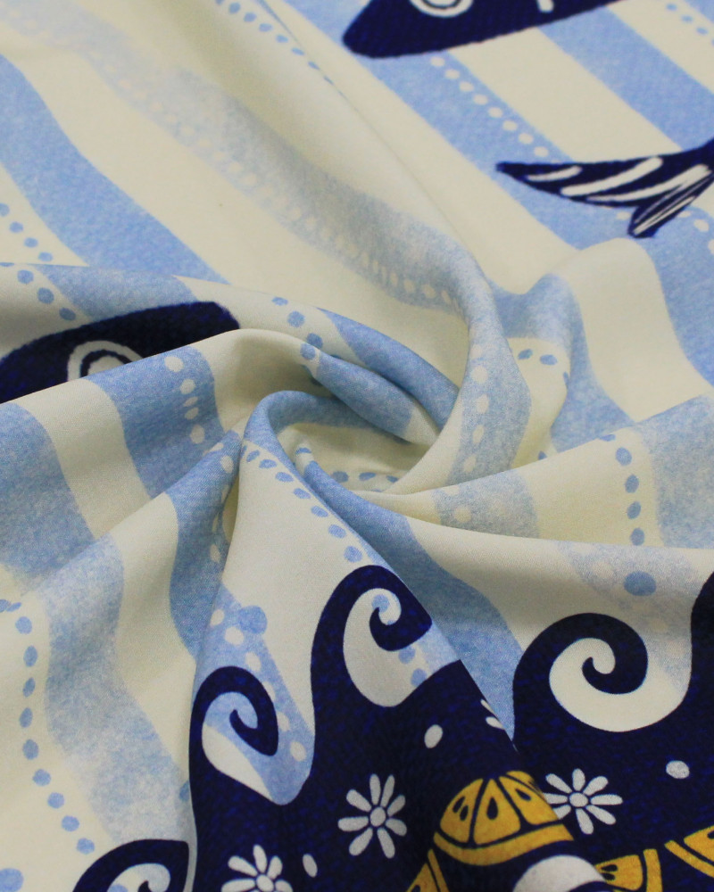 Tecido Viscose Premium Barrado Sardines Estampadas e Listras Verticais Tons de Azul e Creme