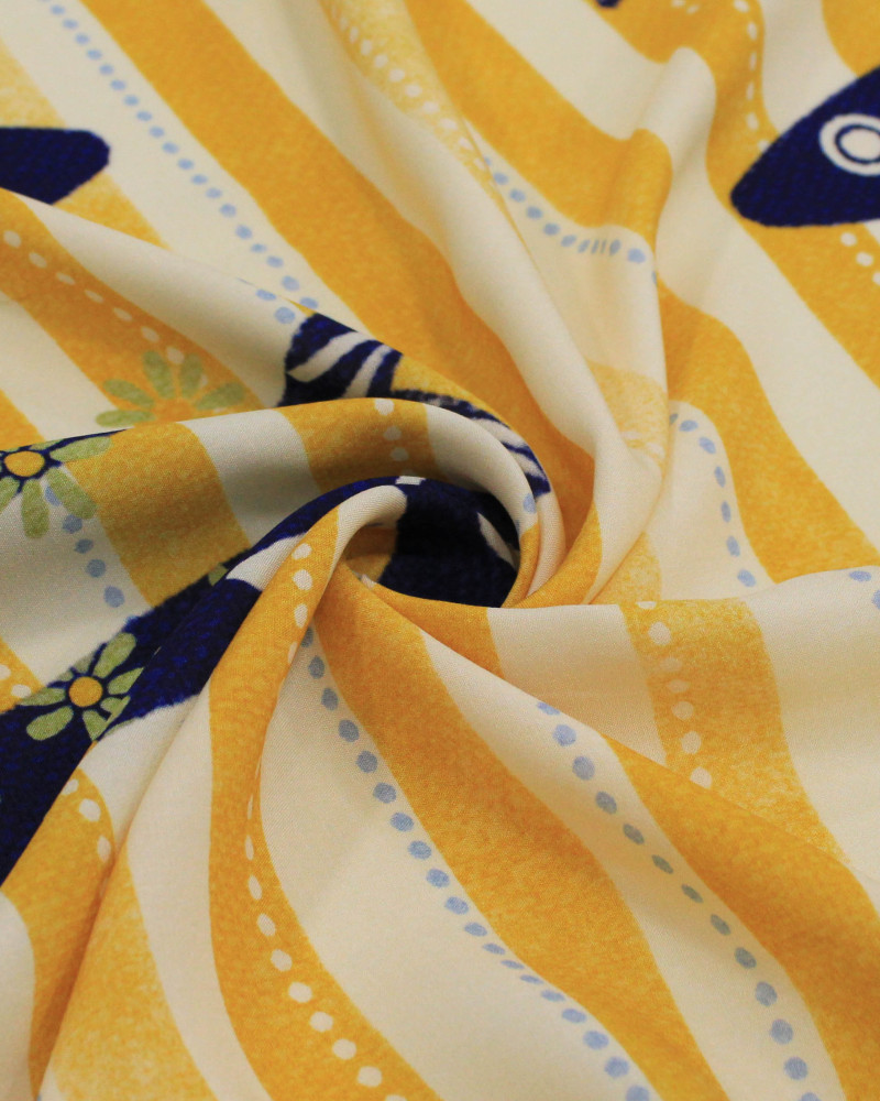 Tecido Viscose Premium Barrado Sardines Estampadas e Listras Verticais Azul, Amarelo e Creme