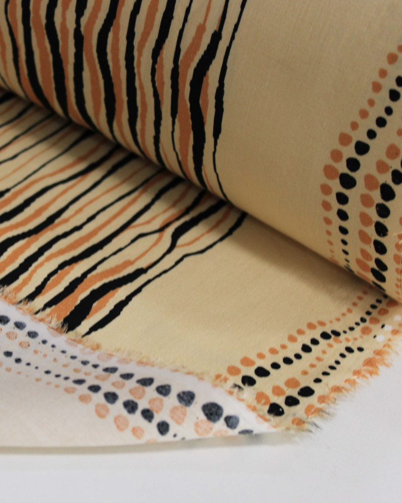 Tecido Viscose Listrado Irregular Pontilhado Preto, Argila e Creme