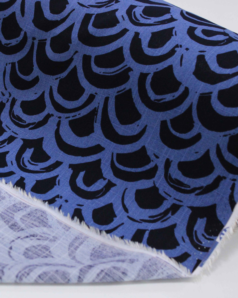 Tecido Viscose Texturizada Arcos Tons de Azul