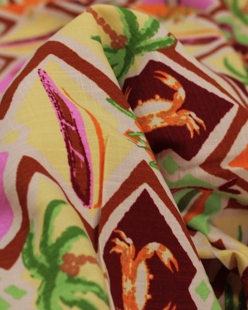 Tecido Viscose Texturizada Estampa Tropical em Recortes Colorio