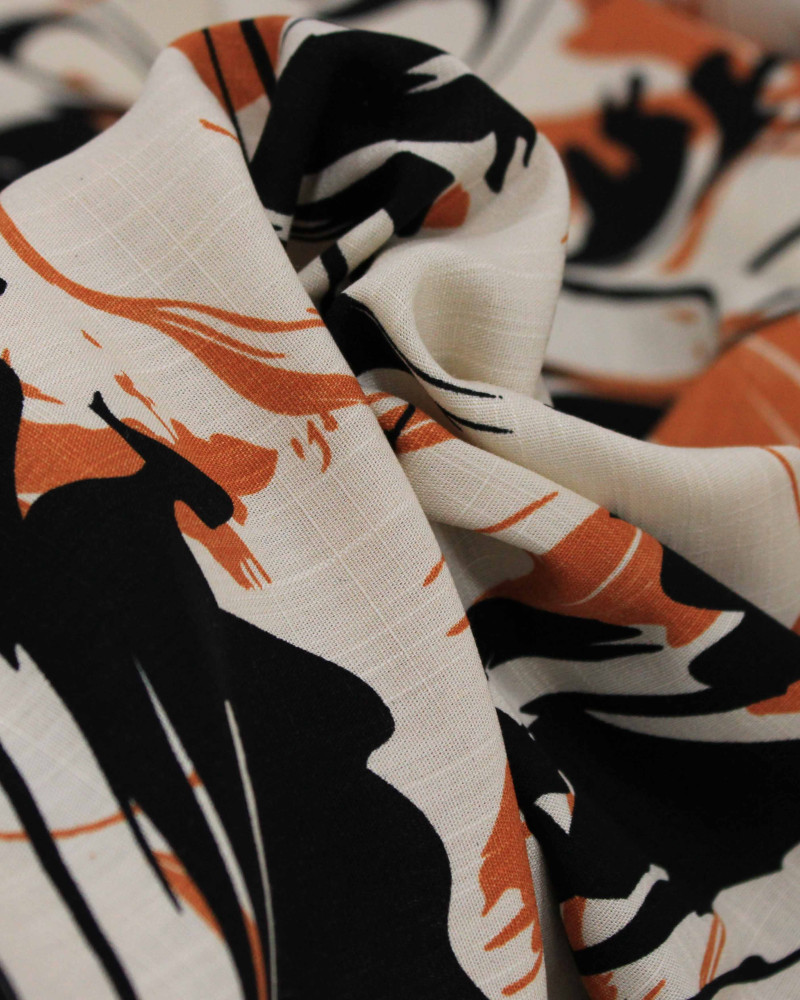Tecido Viscose Texturizada Pintura Abstrata Terracota, Preto e Bege