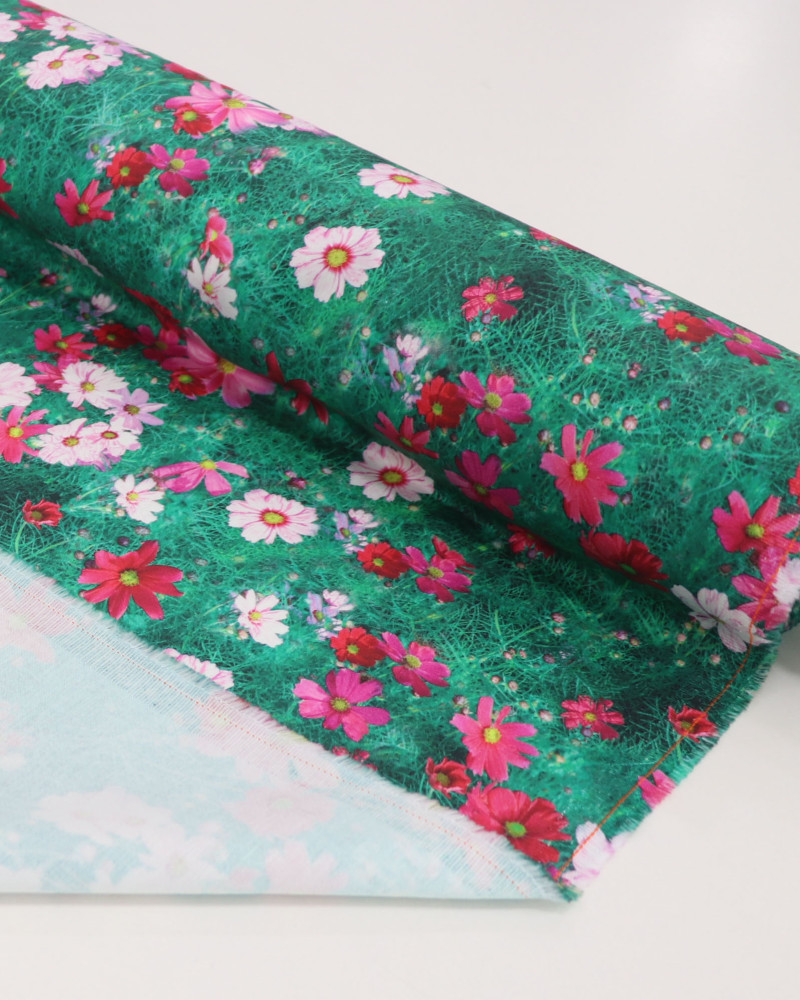 Tecido Alfaiataria de Viscose Italiano Campo Floral Tons de Rosa e Verde
