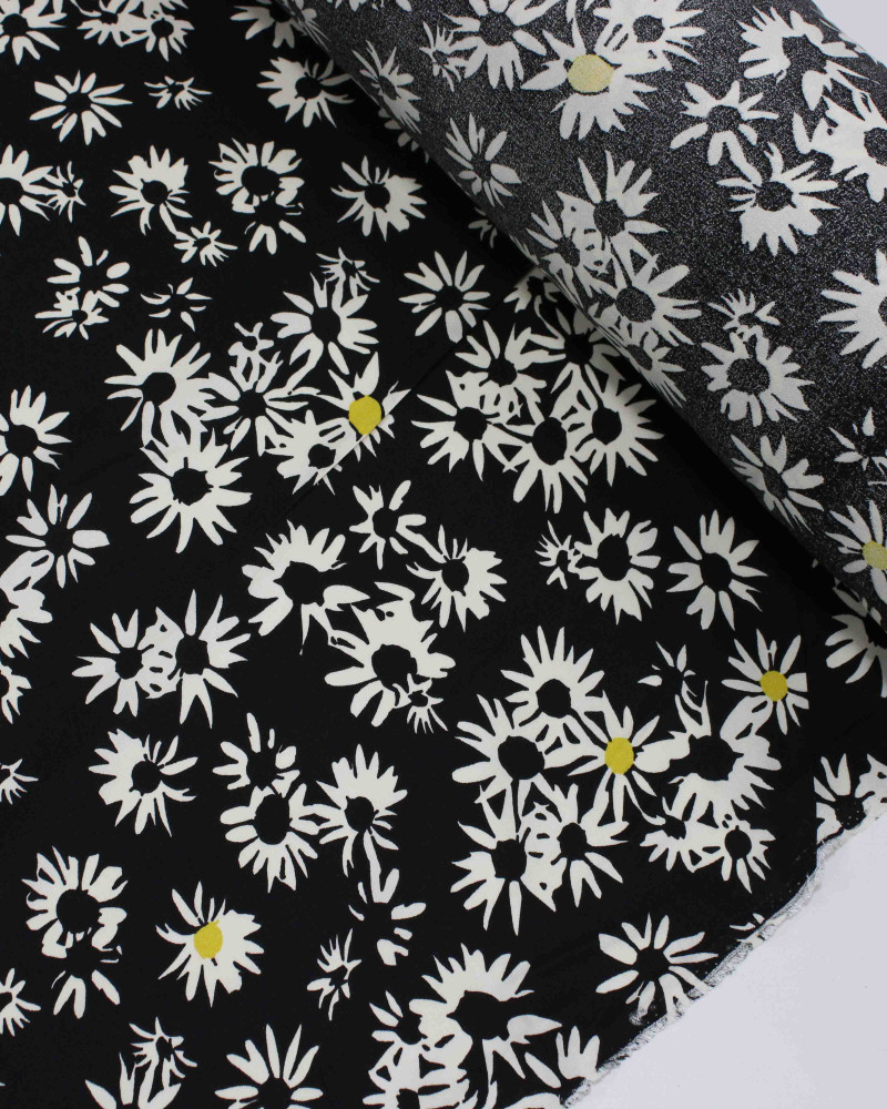 Tecido Crepe de Viscose Tapete Floral Offwhite e Preto
