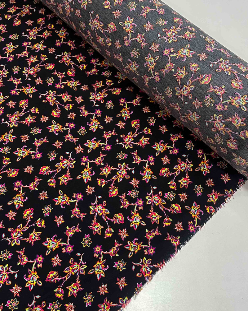 Tecido Viscose Ramos Florais Colorido e Preto