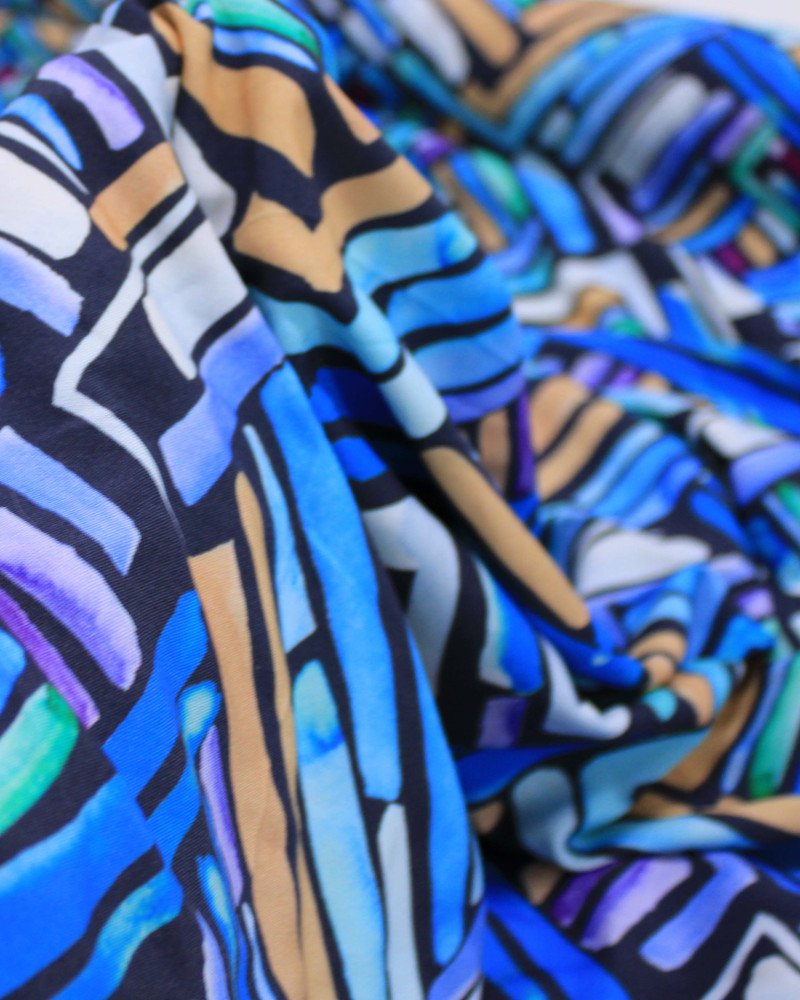 Tecido Viscose Italiano Riscos Colorido e Tons de Azul