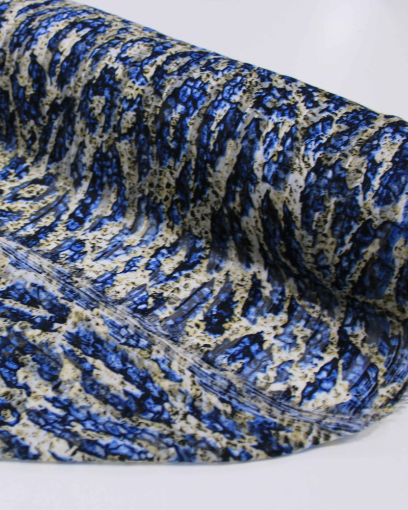Tecido Crepe Chiffon Brocado Animal Print Abstrato Tons de Azul e Bege