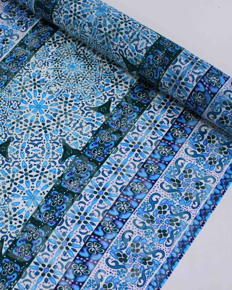 Tecido Crepe Chiffon Brocado Multi Listras Estampadas Tons Frios e Branco