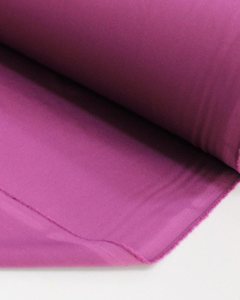 Tecido Alfaiataria Barbie Roxo Uva