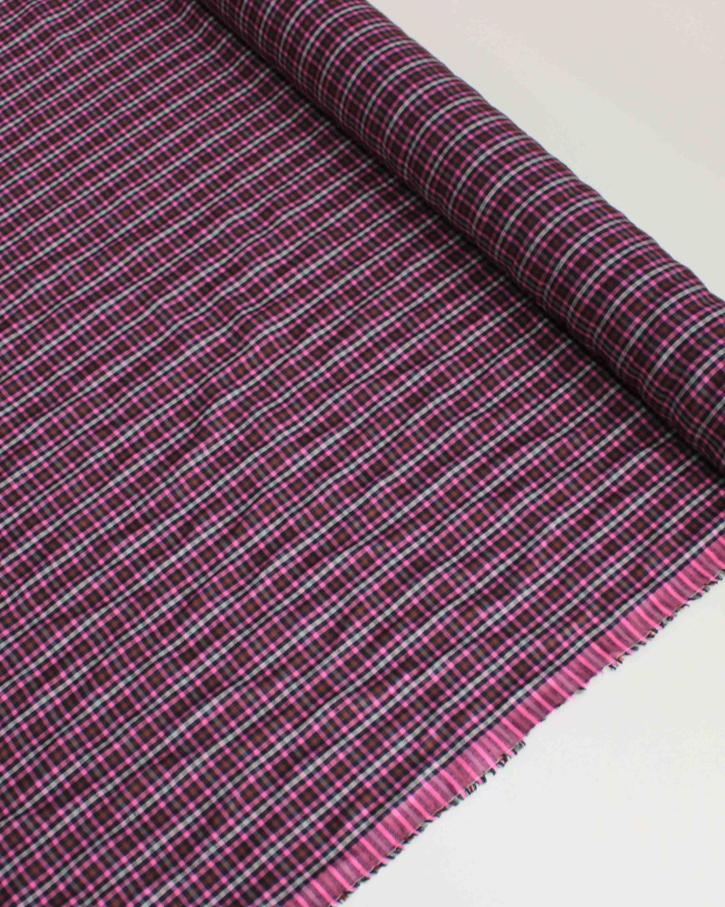 Tecido Linho Misto Italiano Micro Quadriculado Marsala, Rosa e Preto