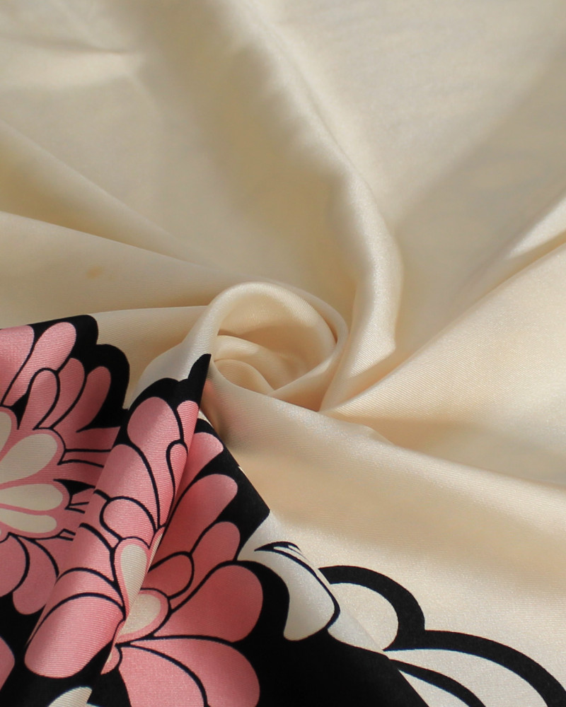 Tecido Crepe Silk Italiano Barrado Vertical Abstrato Rosa, Preto e Creme