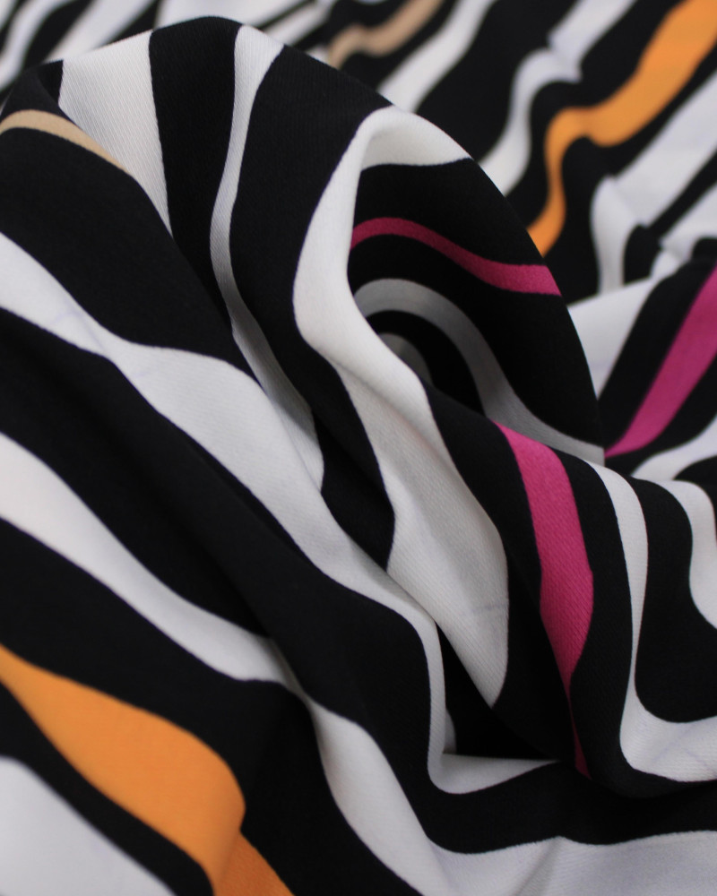 Tecido Crepe Sarjado Listras Ondulares Colorido (Com Leves Defeitos)