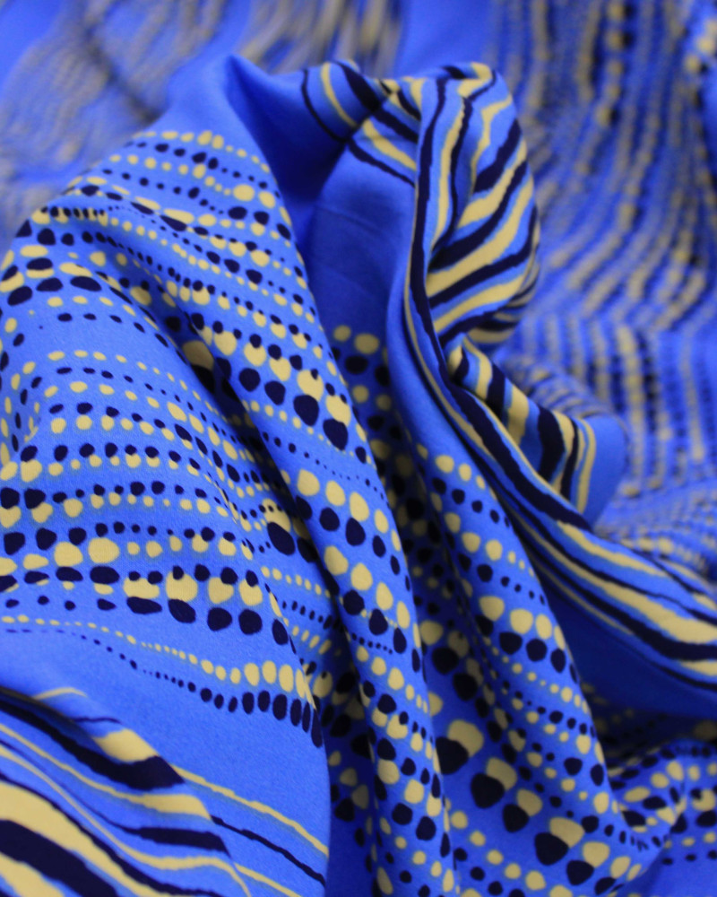 Tecido Viscose Listrado Irregular Pontilhado Creme e Tons de Azul