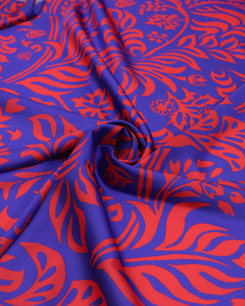 Tecido Crepe Silk Macro Folhagens Vermelho e Azul Royal