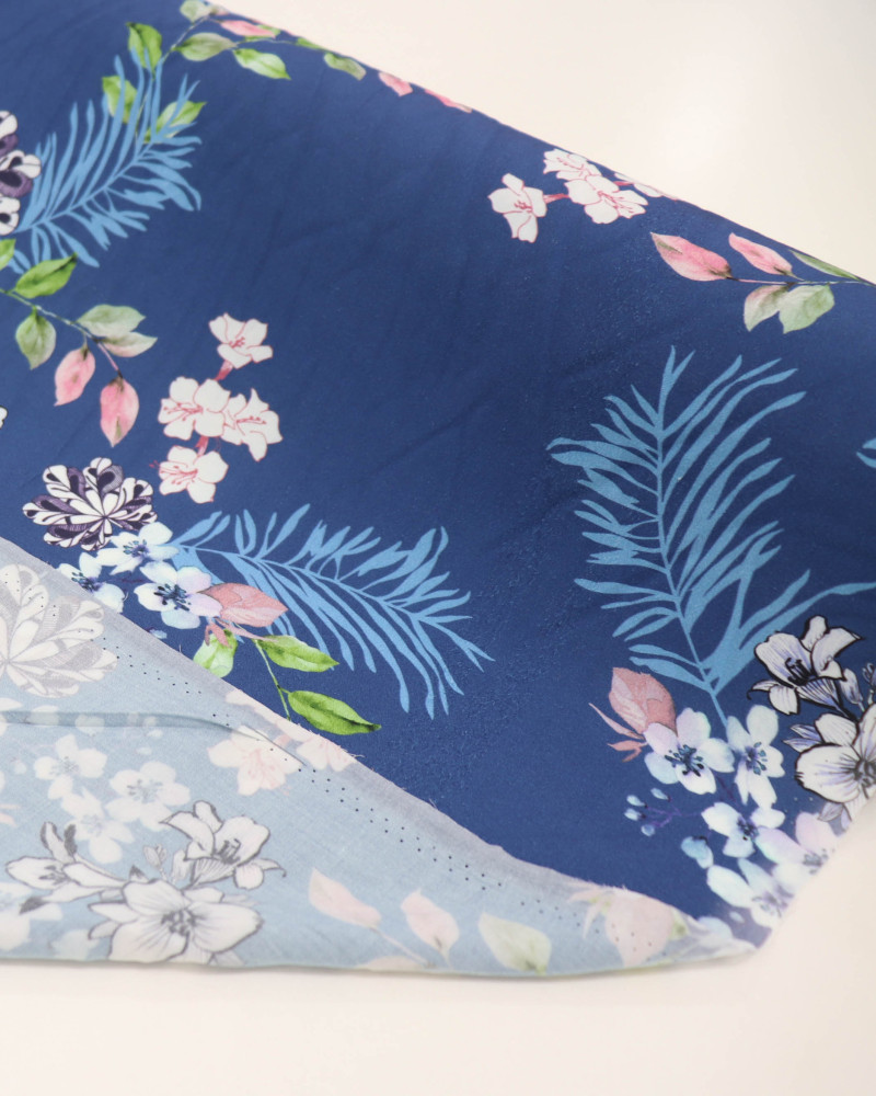 Tecido Viscose Buque Floral Tons de Azul