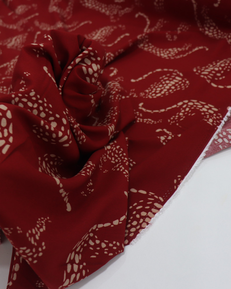 Tecido Viscose Leopardo Bege e Argila Vermelha