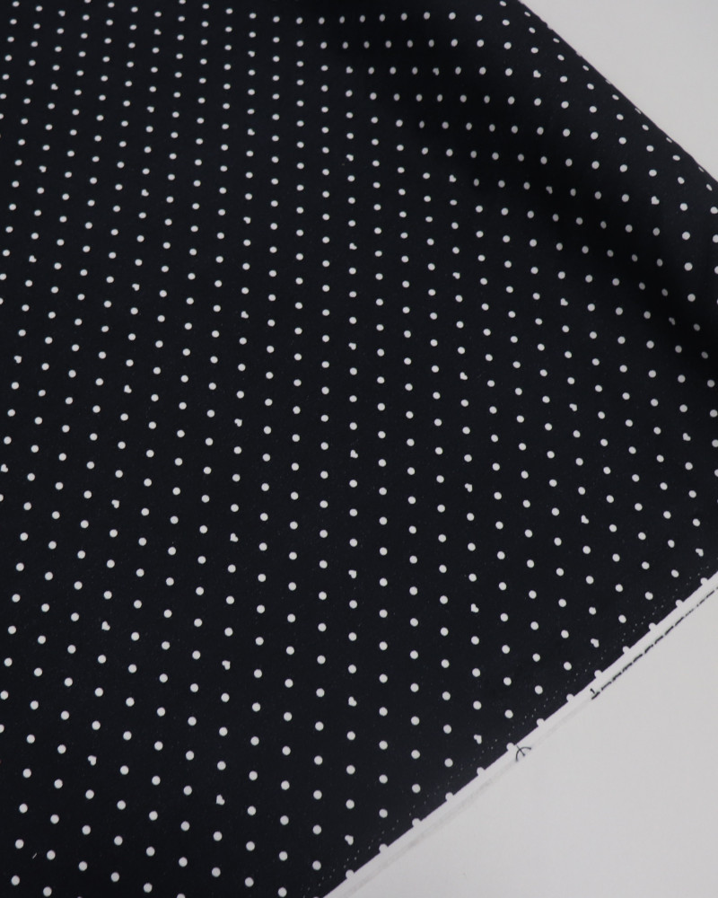 Tecido Sarja Italiano Micro Poá e Corações Branco e Preto