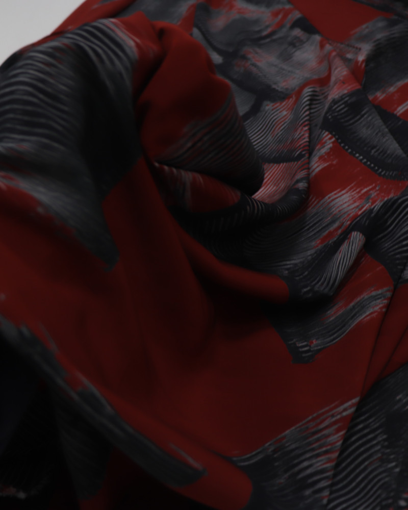 Tecido Crepe Chiffon Italiano Toque de Seda Pintura Abstrata Preto e Vermelho