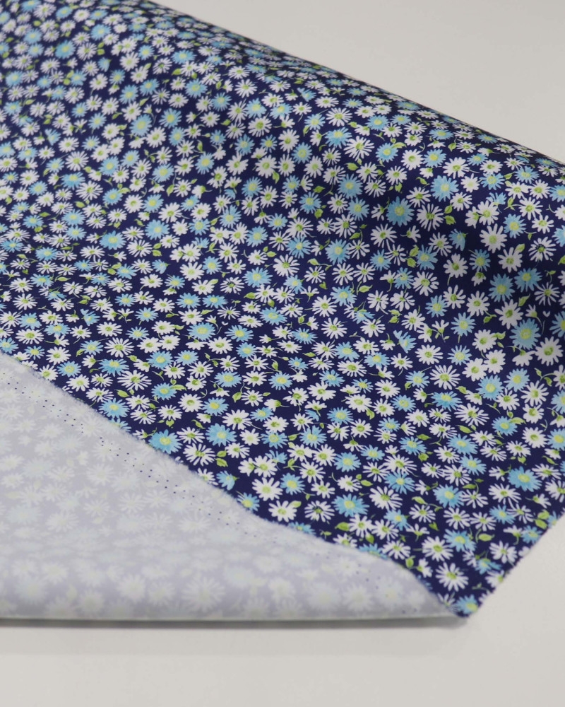 Tecido Crepe Silk Italiano Tapete Floral Branco e Azul