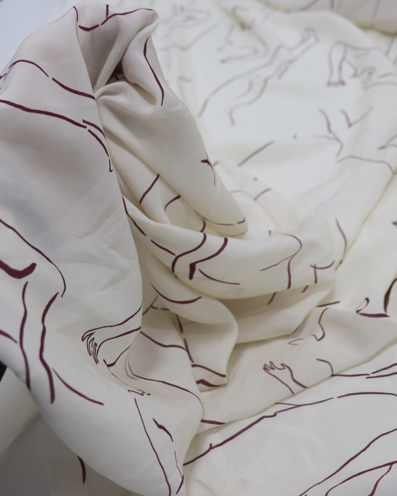 Tecido Viscose Mista Fina Italiano Esboço Corporal Vinho e Creme