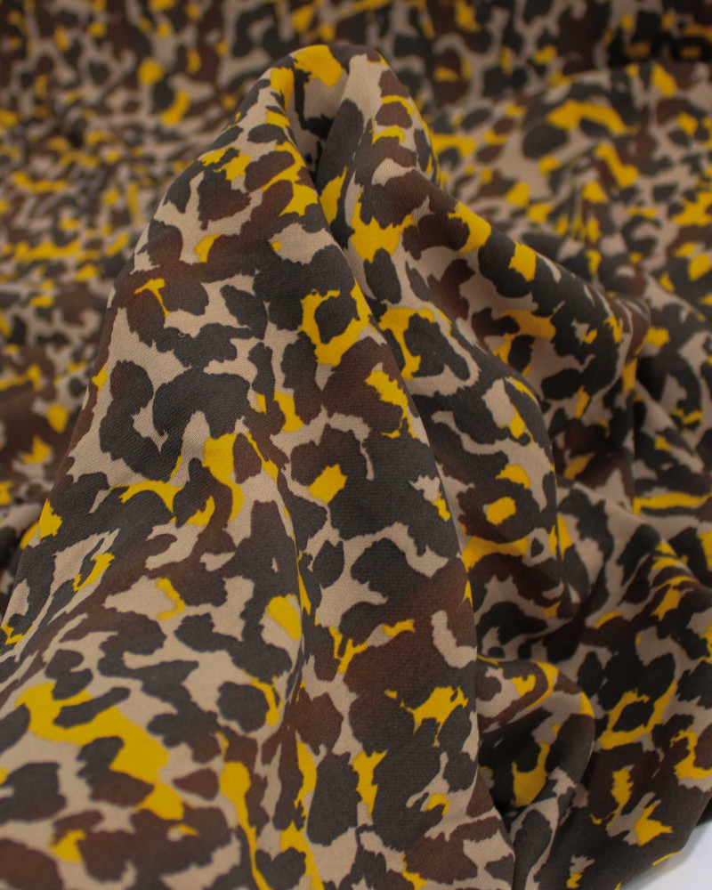 Tecido Crepe de Viscose Animal Print e Listras Amarelo, Marrom e Bege