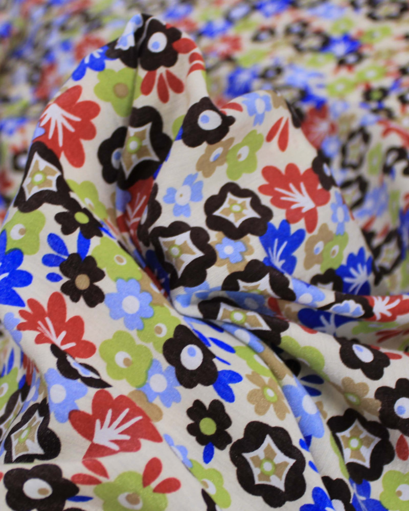 Tecido Viscose Mista com Poliamida Campo Floral Colorido