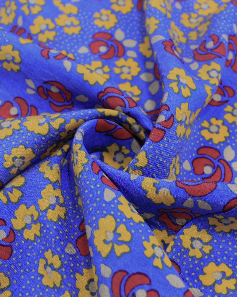 Tecido Viscose Mista com Poliamida Micro Tapete Floral Amarelo, Vermelho e Azul
