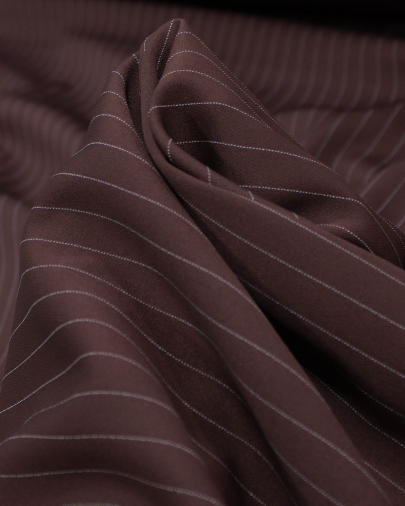 Tecido Alfaiataria de Viscose Risca de Giz Branco e Marrom