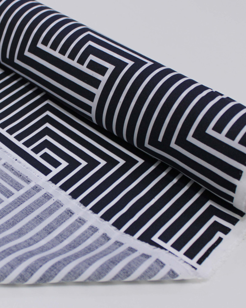 Tecido Micro Fibra Fina Italiano Listras Geométricas Preto e Branco