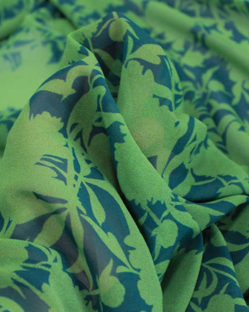 Tecido Crepe Koshibo Leve Italiano Rascunho Floral Tons de Verde