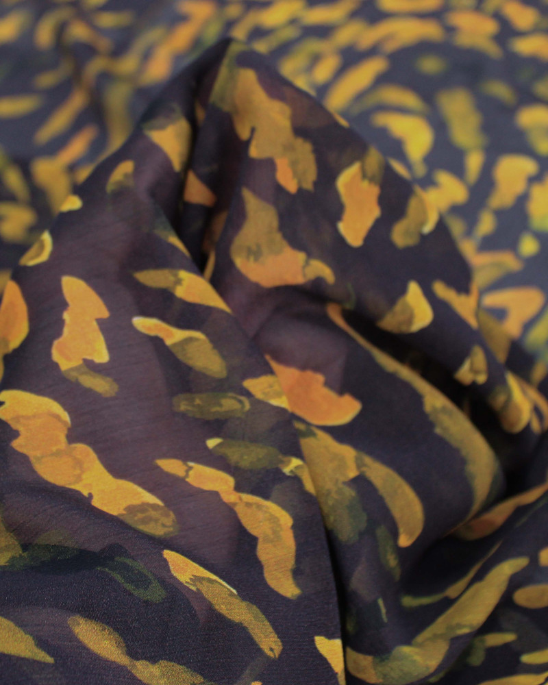Tecido Crepe Chiffon Texturizado Italiano Animal Print Abtrato Tons de Amarelo e Marrom