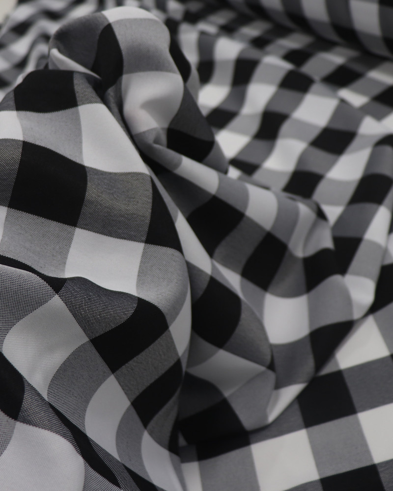 Tecido Oxford Quadriculado Branco e Preto (0.9m)