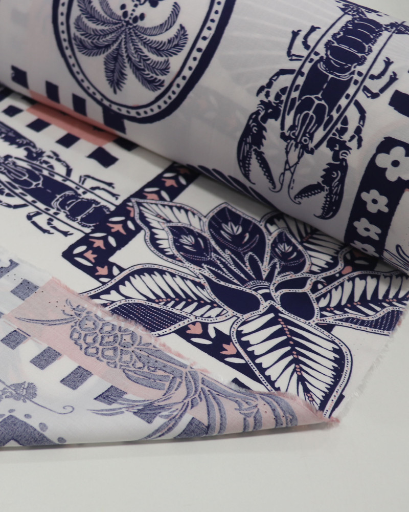 Tecido Viscose Multi Estampas em Recortes Rosa, Azul e Branco