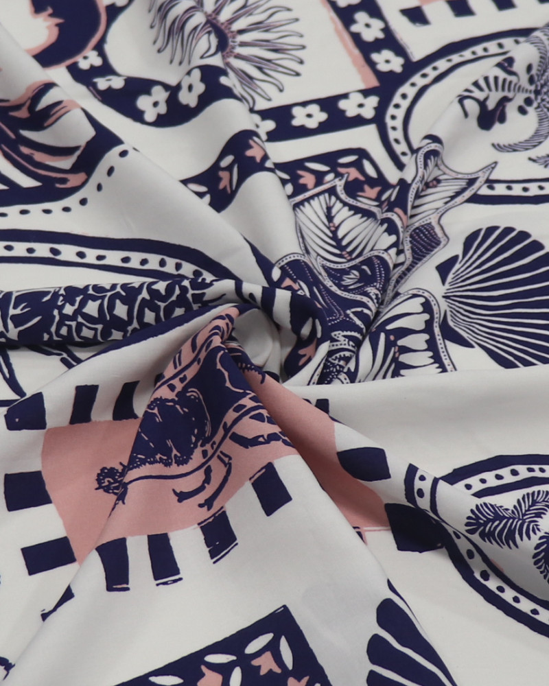Tecido Viscose Multi Estampas em Recortes Rosa, Azul e Branco