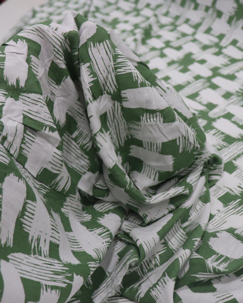 Tecido Viscose Texturizada Pinceladas Branco e Verde Musgo