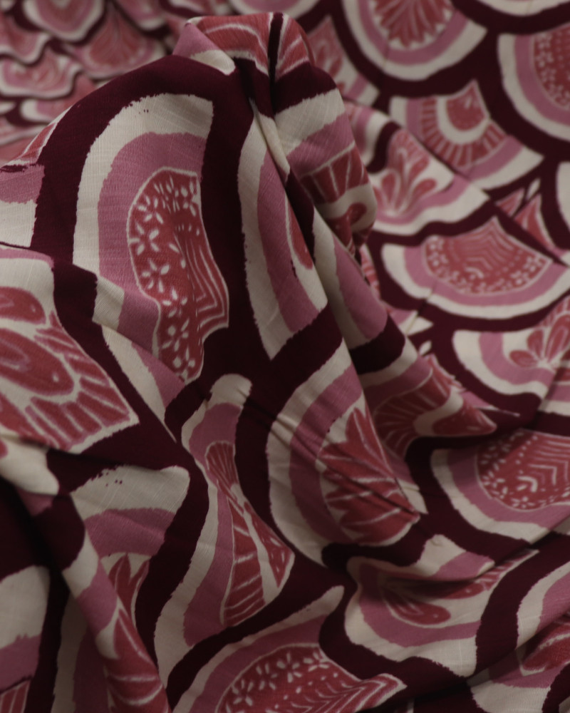 Tecido Viscose Texturizada Arcos Étnicos Rosa Chá, Creme e Borgonha