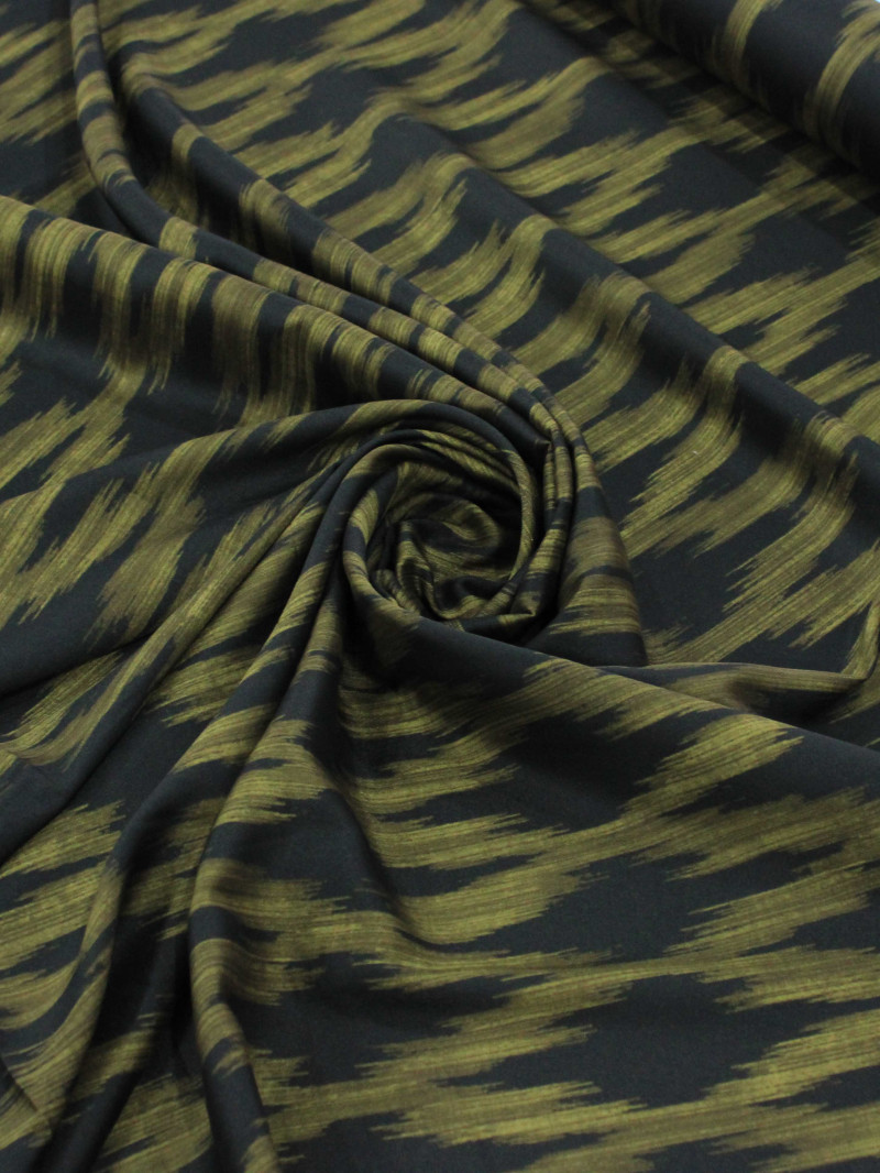 Tecido Crepe Italiano Chevron Desfocado Verde e Preto