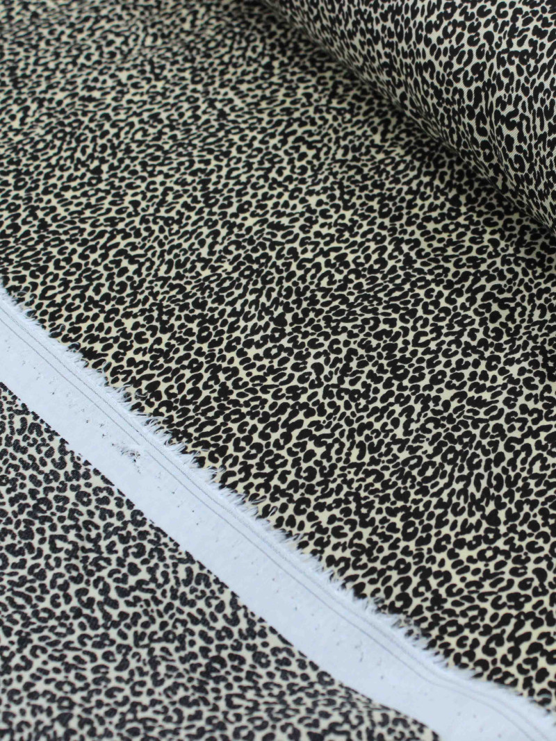Tecido Crepe Italiano Micro Animal Print