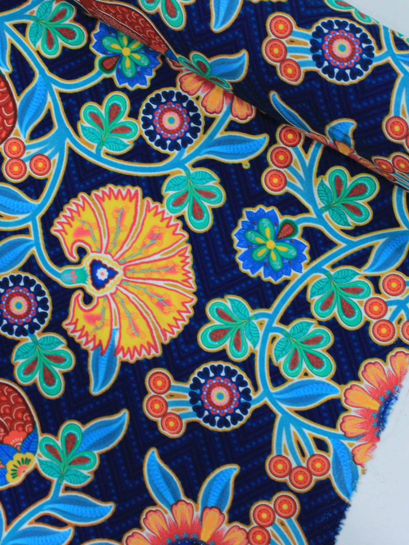 Tecido Viscose Italiano Flores Abstratas Colorido e Azul Marinho
