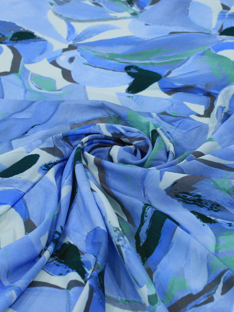 Tecido Viscose Italiano Flores em Aquarela Tons de Azul
